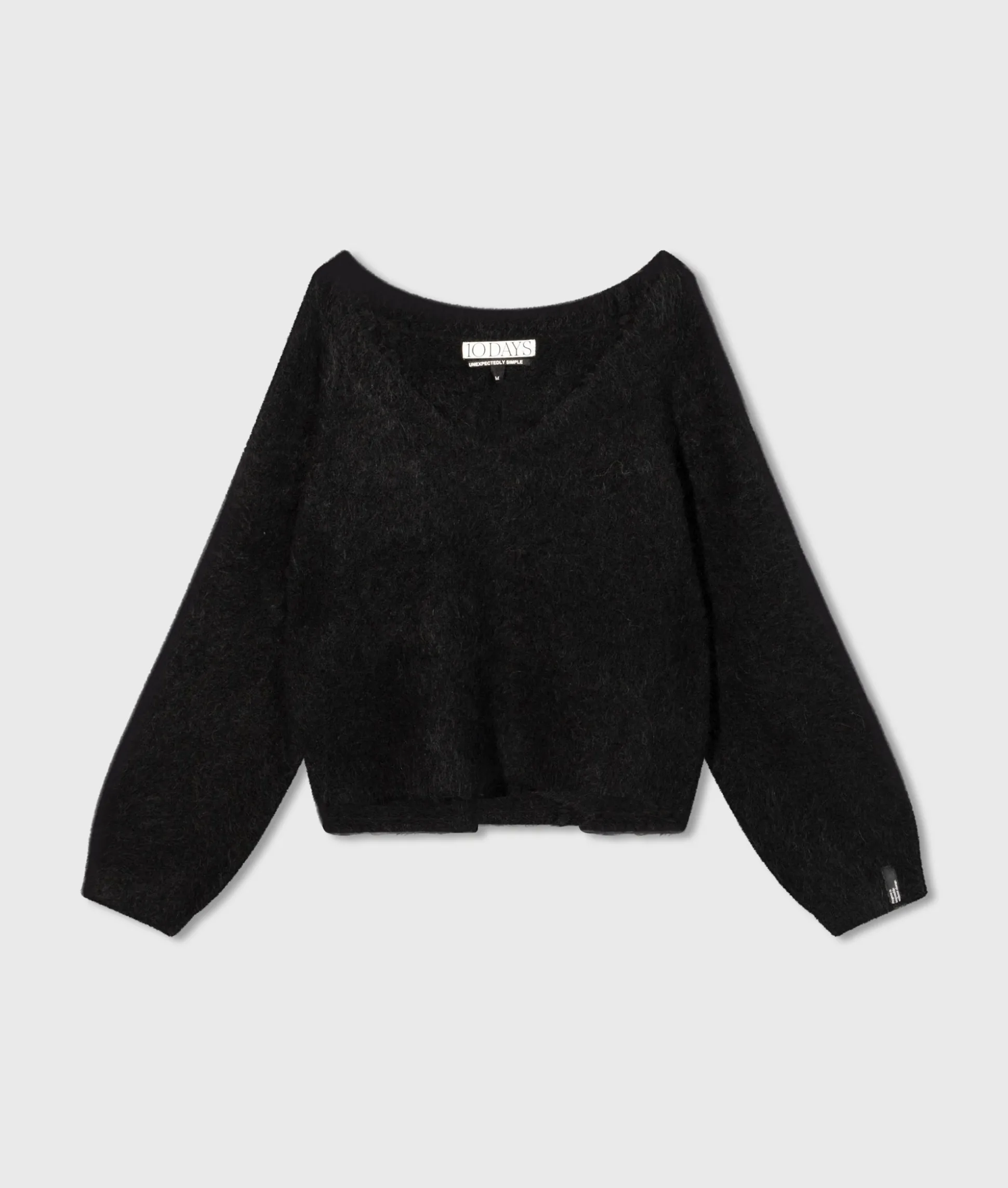 Cropped V-neck Sweater Knit