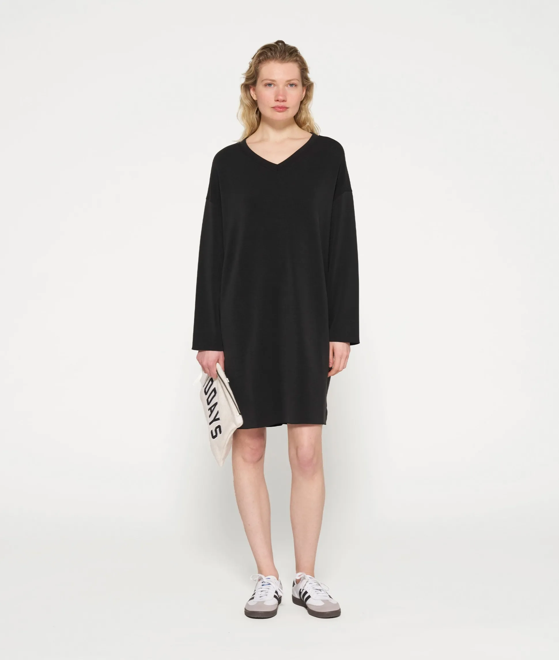 Dress Scuba