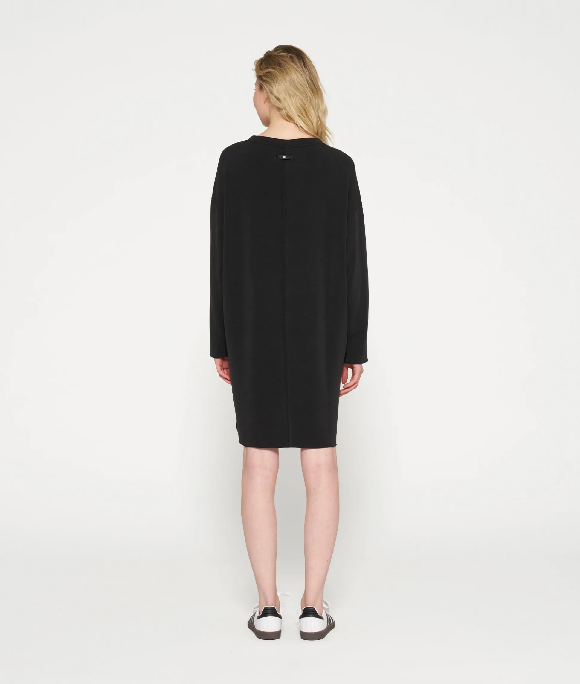 Dress Scuba