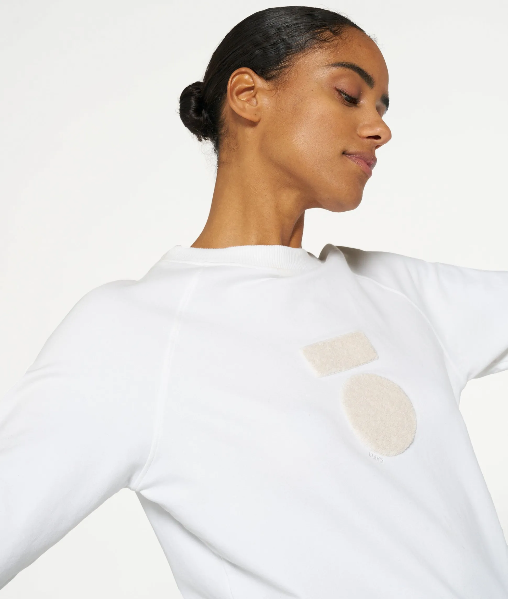 THE CREW NECK SWEATER