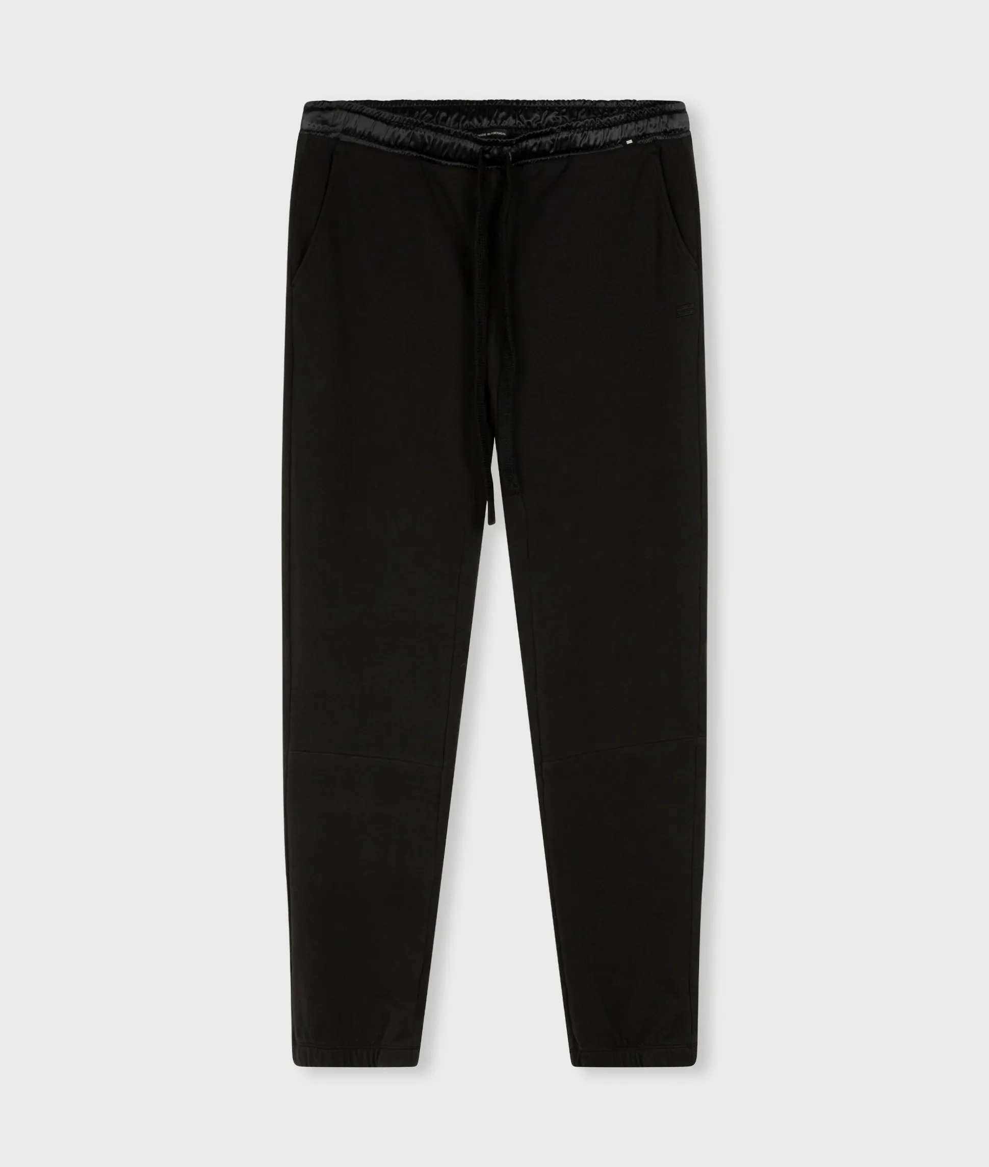 THE CROPPED JOGGER