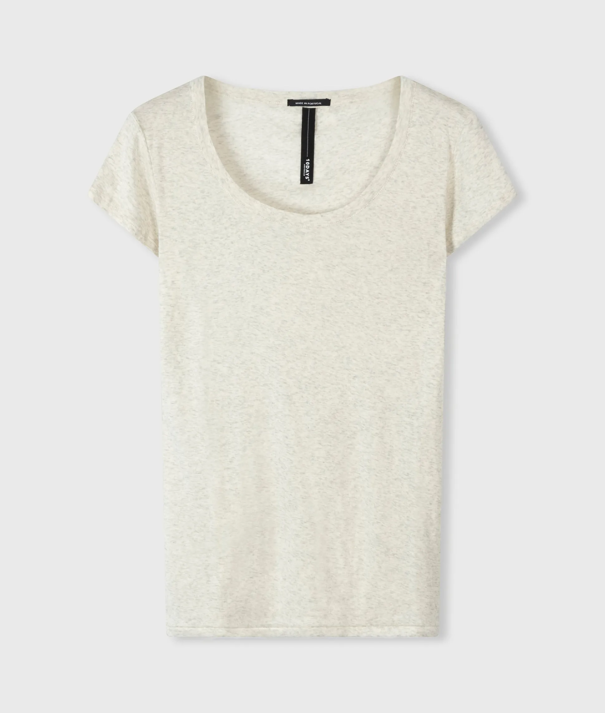 THE SLIM FIT TEE