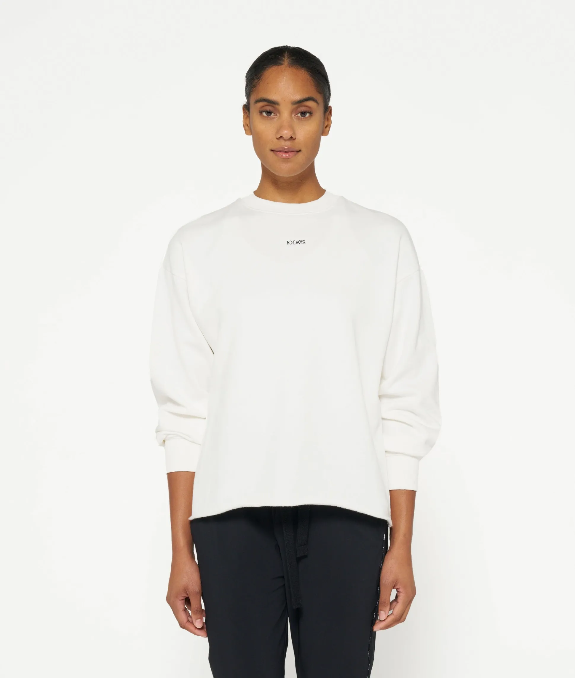 THE SWEATER LOGO