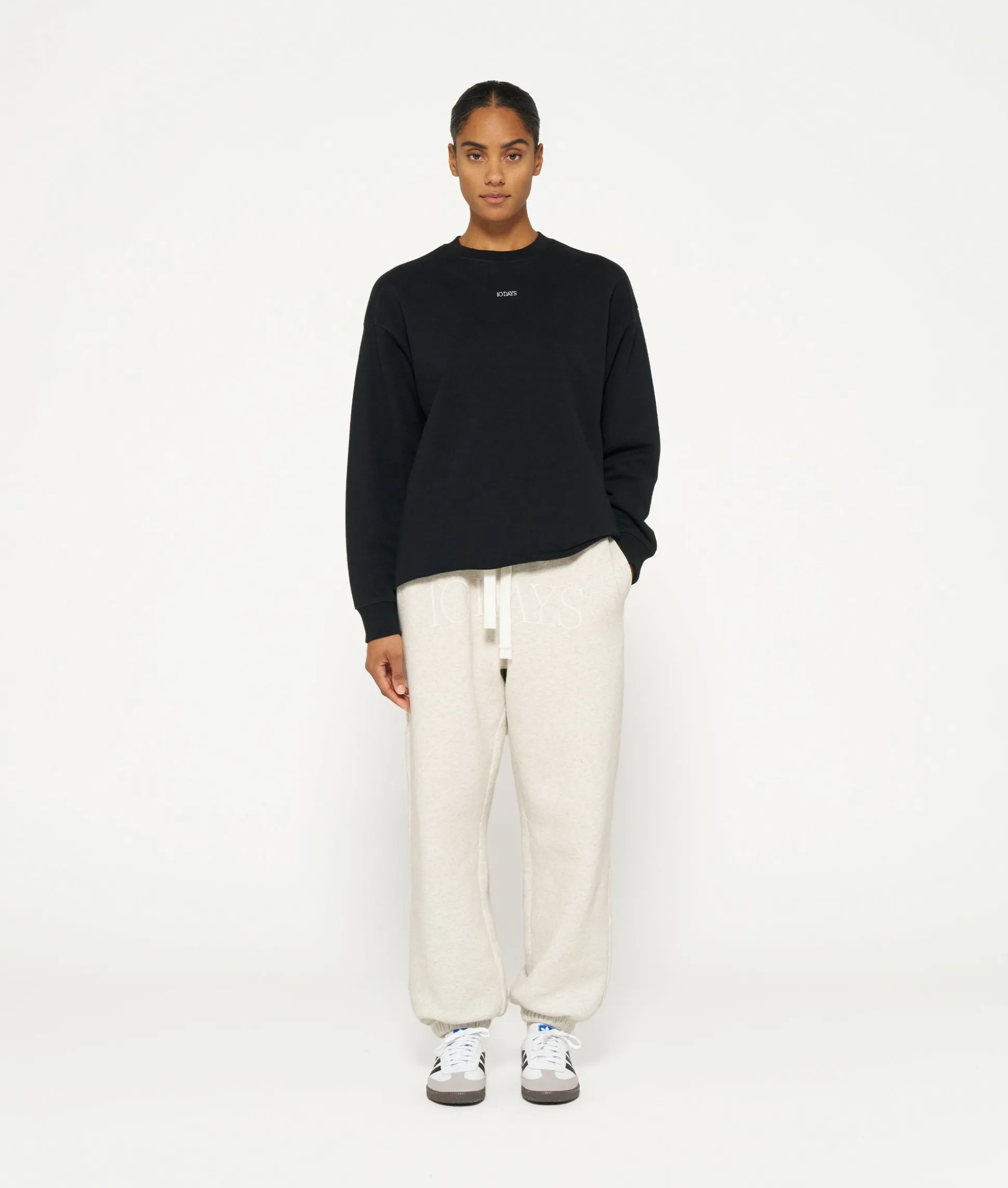 THE SWEATER LOGO