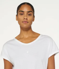 THE V-NECK TEE