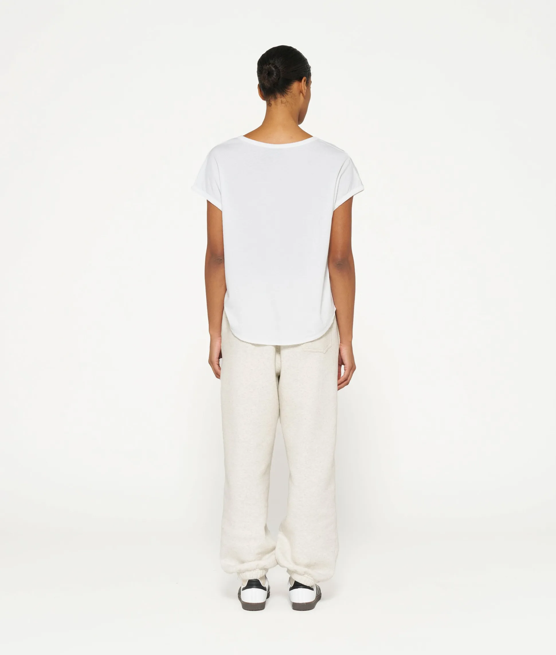 THE V-NECK TEE