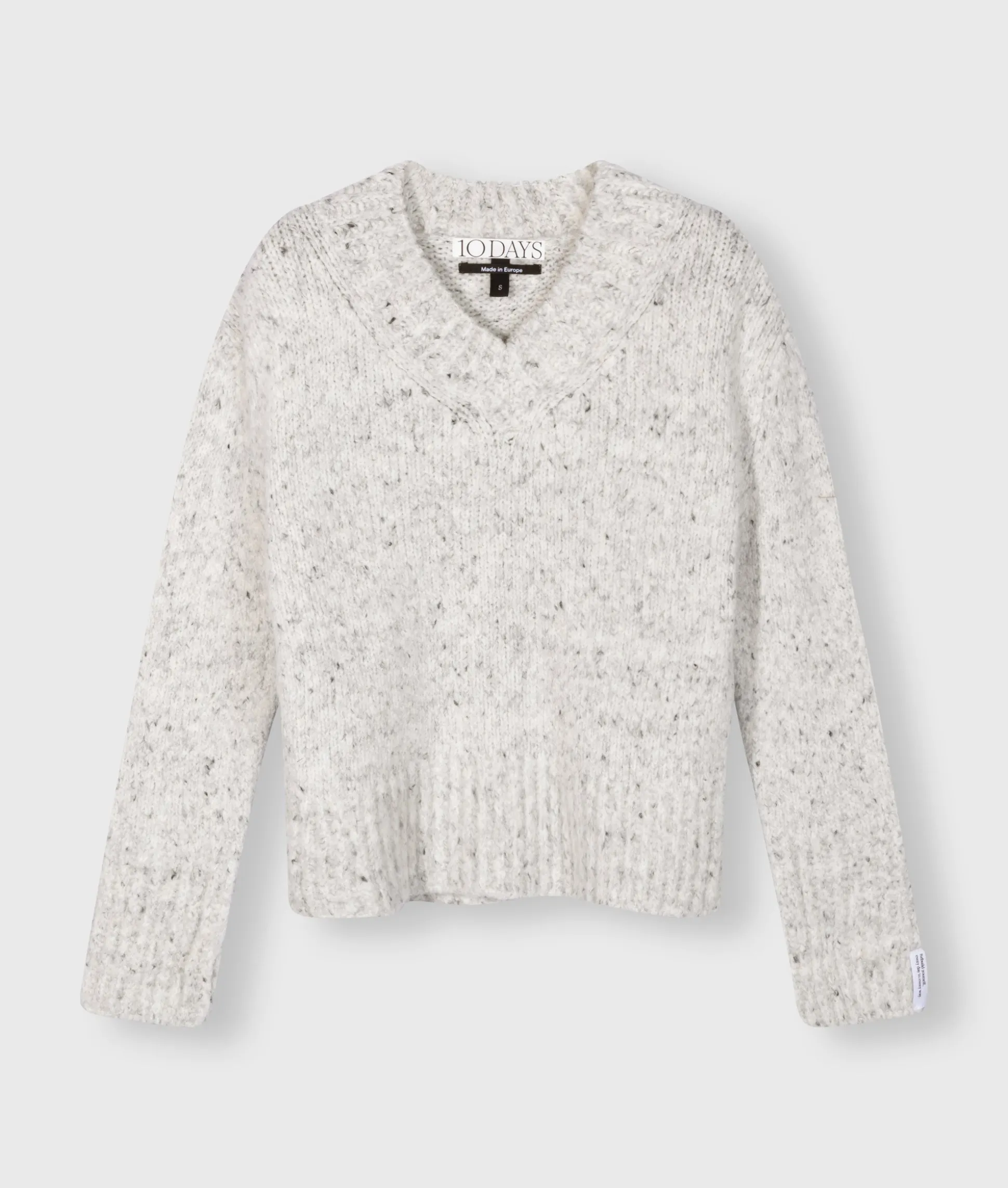 V-neck Knit Sweater Melee