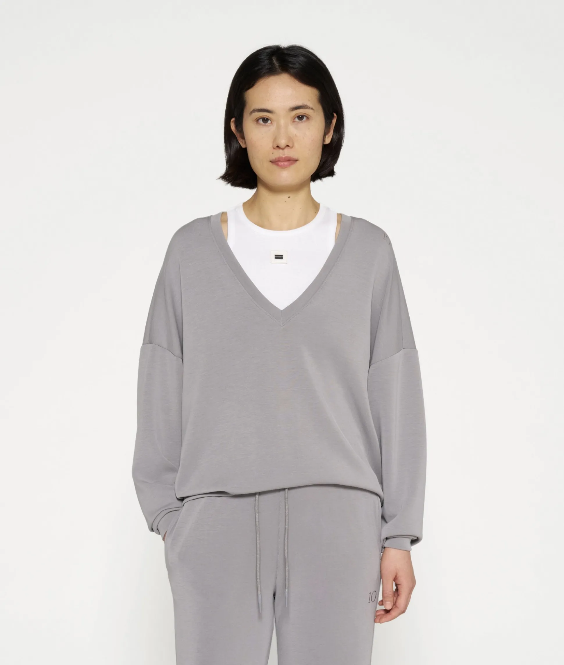 V-neck Sweater Scuba