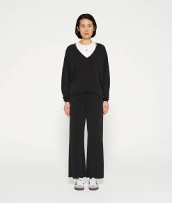 V-neck Sweater Scuba