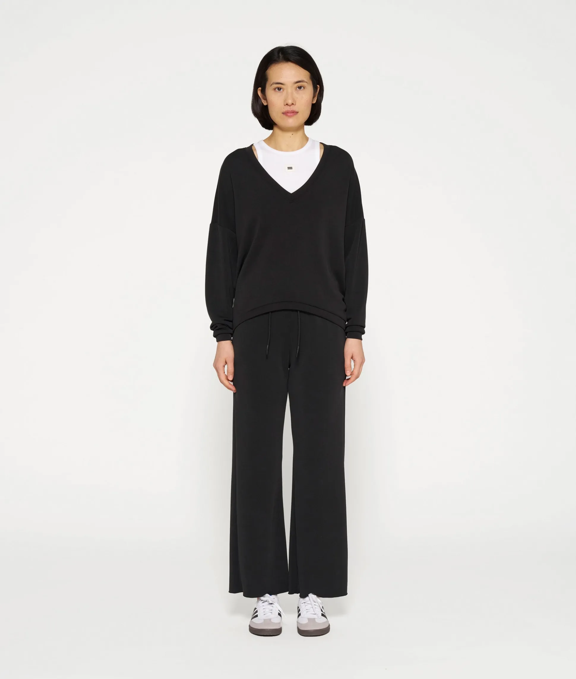 V-neck Sweater Scuba